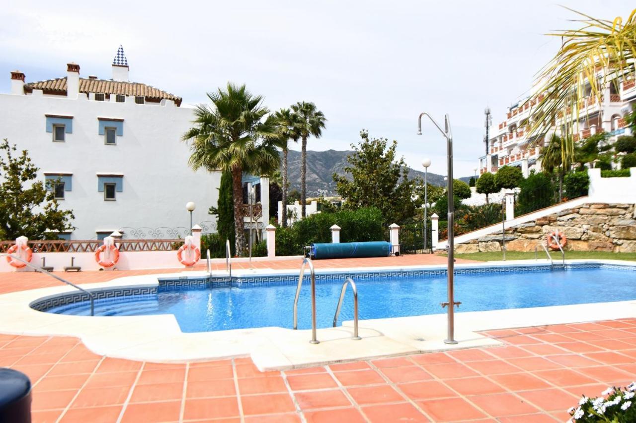 Beautiful Apt With Golf & Lake Views Mijas Golf Фуэнхирола Экстерьер фото